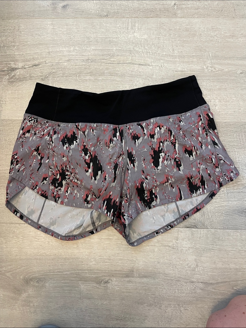 Lululemon speed shorts High-Waist Athletic Shorts (grey/black/dusty rose)
